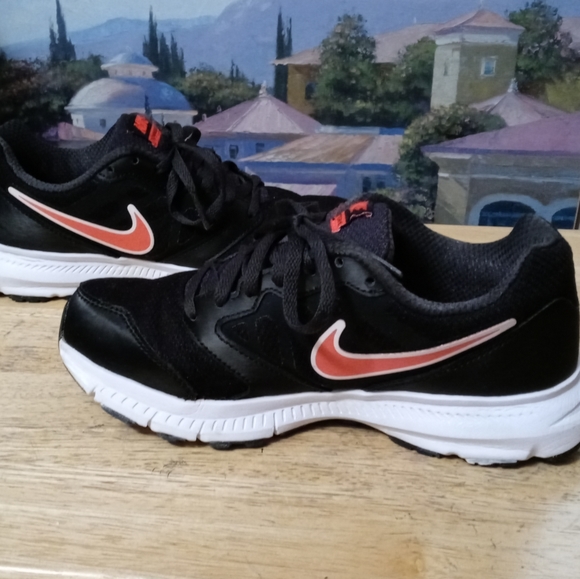 👩Nike Downshifter 6 Black/Coral Athletic Shoes - Size 6.5 - 684765-002🏃📿🦋💐 - Picture 9 of 11